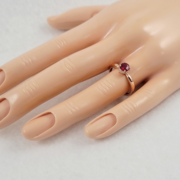 0.65ct Ruby Rose Gold Ring - Picture 12 of 13